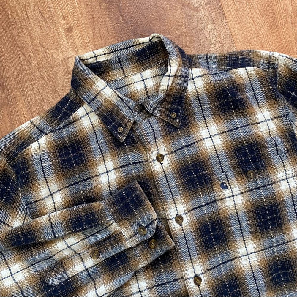 Carhartt Mens Medium Button Down Plaid Flannel Shirt Brown Hiking Outdoors Fall